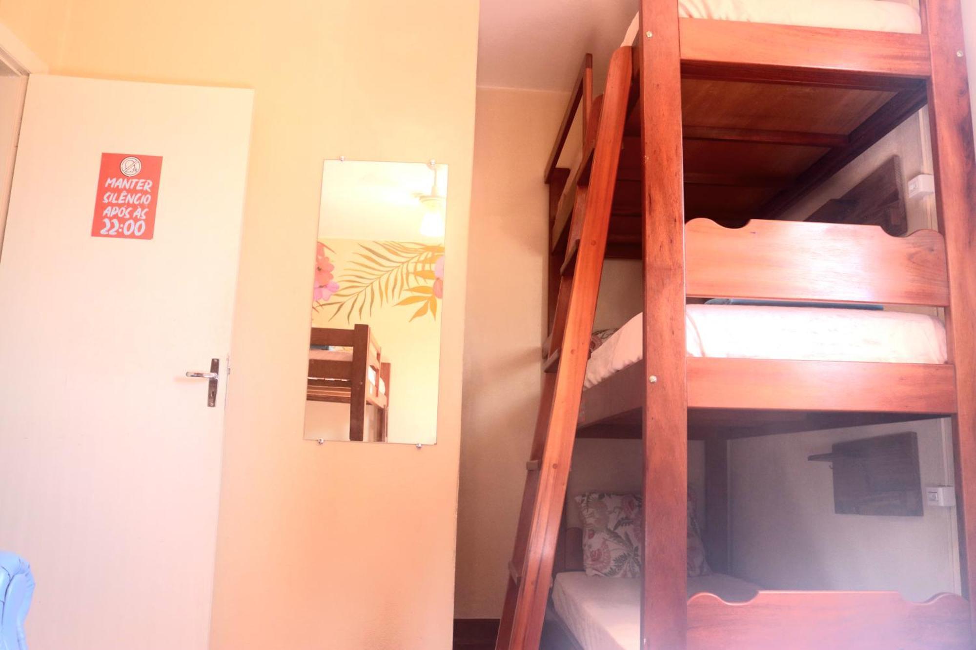 Ubatuba Wild Surf Hostel Екстер'єр фото