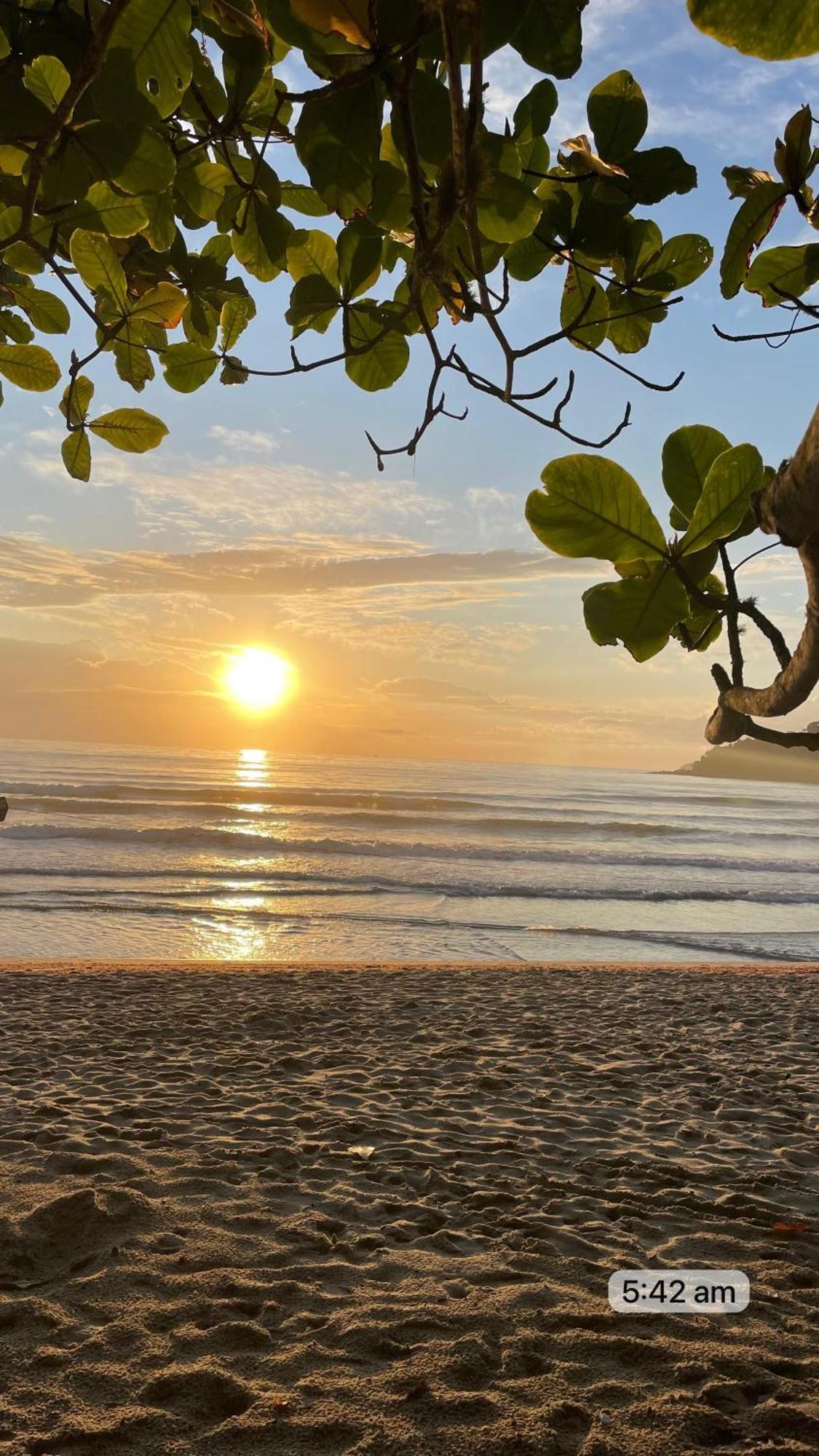 Ubatuba Wild Surf Hostel Екстер'єр фото